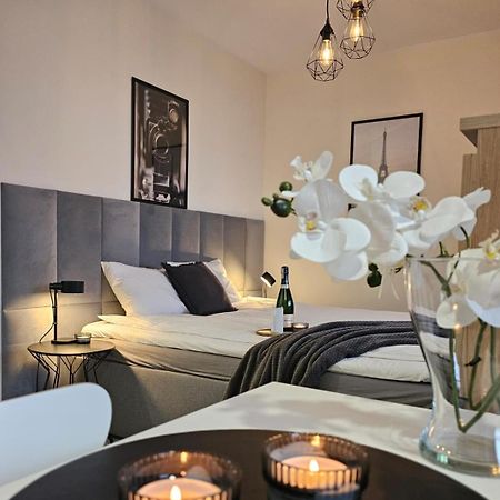 Urban Apartments Premium Baildona 18B, Free Garage, Self Check-In Katowice Exterior photo